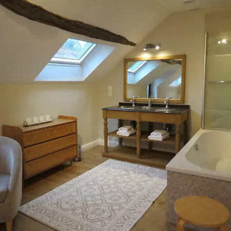 Incontournable Avec Sauna Et Piscine Dans Un Petit Paradis Du Barbant Wallon Holiday home Villers-la-Ville